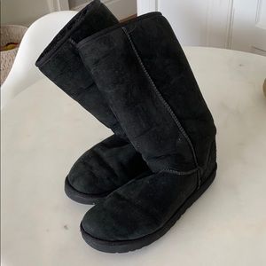 Classic Tall black Uggs